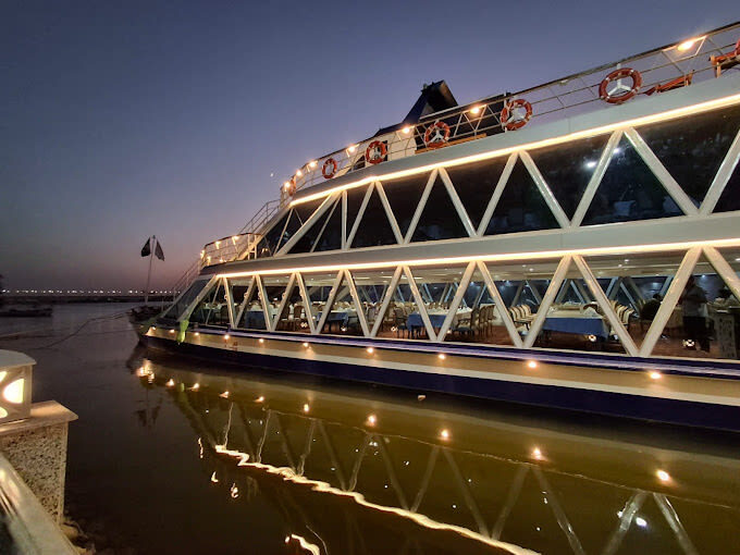 Cairo 5-Star Dinner Cruise with Pickup - Dinner on board: a useful meal, not the only reason to go