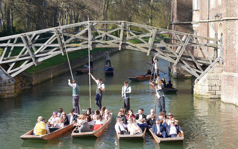 Cambridge Historical and Punting Tour with Student Guides - What the tour includes, and what remains unclear