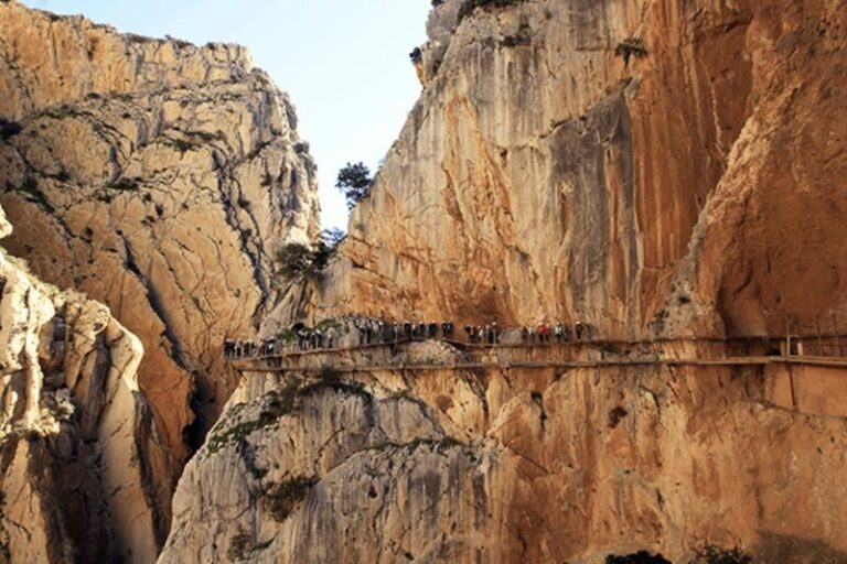Caminito del Rey Trekking Tour in Malaga - What the four-hour outing involves