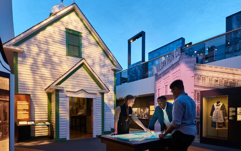Canadian Museum of History Ticket - Check the special exhibitions before you choose your route