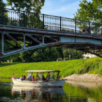 Canal Boat Sightseeing Tour With Audio guide - The audio guide: useful, with a phone-sized caveat