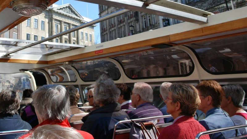 Canal cruise tour in Utrecht - What the one-hour route offers