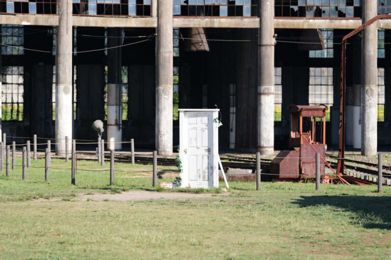 Cantonese, Mandarin, and English tour guide, Attack on Titan/Oyama Dam bronze statue & Hita Station/Mameda-machi nostalgic old town & Yufuin/Yunotsubo Street + Kinrin Lake & Former Bungo Mori Roundhouse Anime Spot Day Tour - Oyama Dam: the Colossal Titan’s most dramatic setting