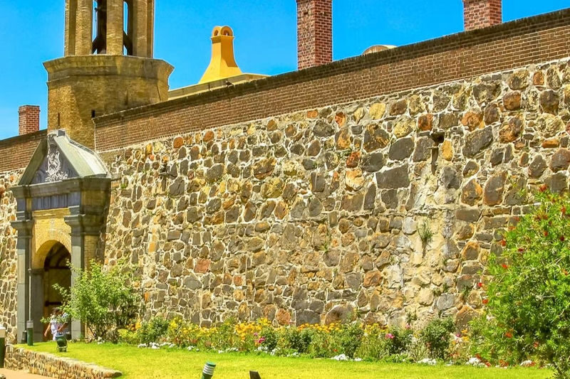 Cape Town Castle of Good Hope & Bo-Kaap Half-Day City Highlights Tour - Following the coast and checking the view from Signal Hill