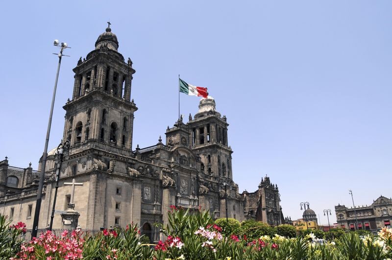 Capital Bus Hop on Hop off Mexico City Tour - Leaving from the Zócalo