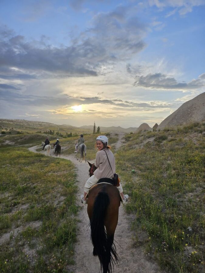 Cappadocia Sunrise & Sunset Horse Tour with Photography - What the one-hour ride can and cannot fit