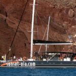 Catamaran red cruise experience with meal in Santorini - Getting to the port takes planning