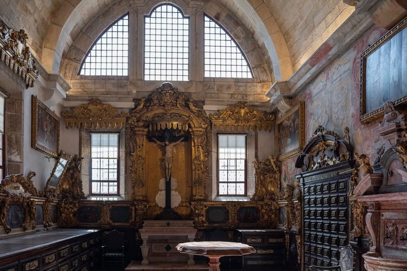 Cathedral Admission in Porto - Inside the cathedral: a quiet look at Porto’s past