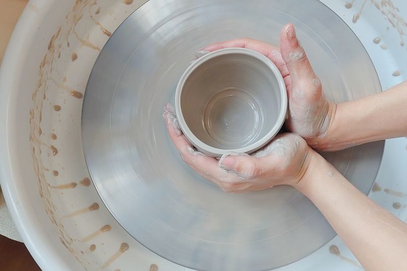 CC ART STUDIO - Hand-made/drawn ceramics experience | Couple/parent-child cooperation workshop | Prince Edward - The first steps: finding Edward Mansion and settling in