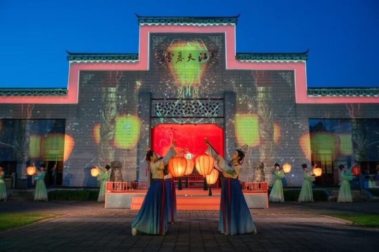 Changsha Orange Isle Riverside Evening Snow Live Theater Performance Ticket - From mountain-wall prelude to the first encounter