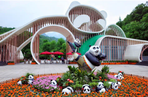 Chengdu Dujiangyan & Panda Valley Private Full-Day Tour - Dujiangyan: Water Engineering You Can Walk Through