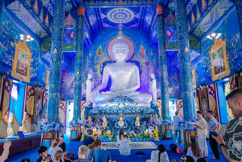 Chiang Mai Full-Day White Temple, Blue Temple & Black House Tour - The road from Chiang Mai takes time