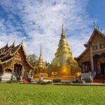 Chiang Mai: Half day Thai Costume with Cafe hopping - Tha Phae Gate: a strong first photo stop