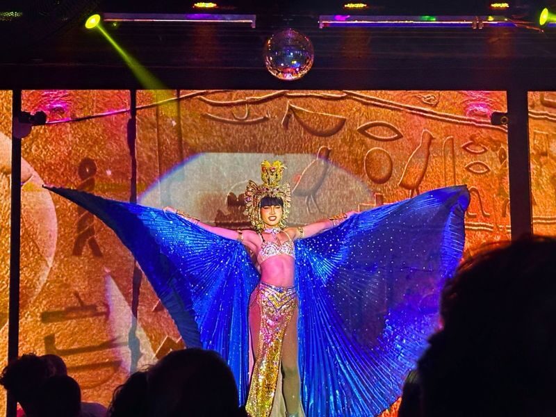 Chiang Mai: Ladyboy Cabaret - Stories, Dinner and Sparkle - Dinner at Lanna Square