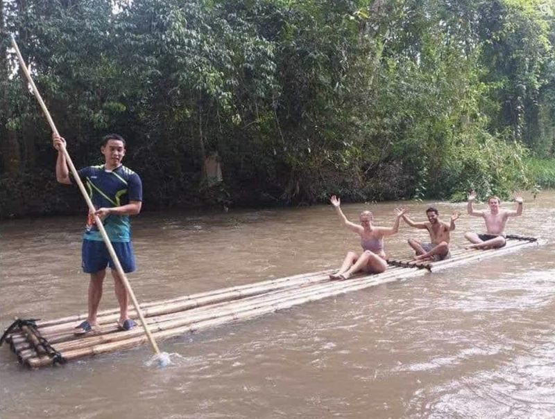 Chiang Mai Mountain Sanctuary & Bamboo Rafting Full-Day Adventure - Meeting elephants at the sanctuary