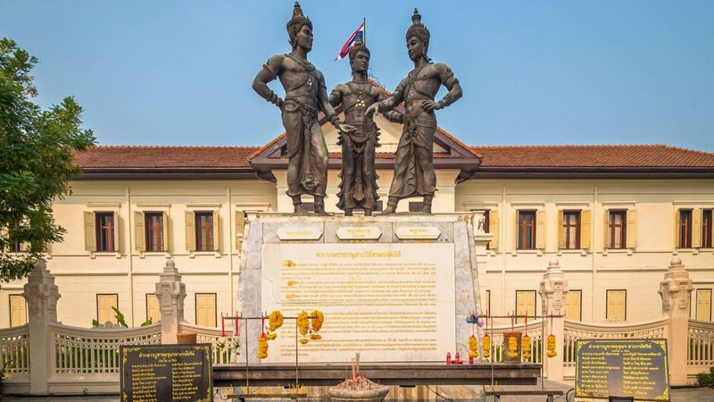 Chiang Mai Old City Half-Day Architecture Walking Tour - Why a guide can change the temple visit