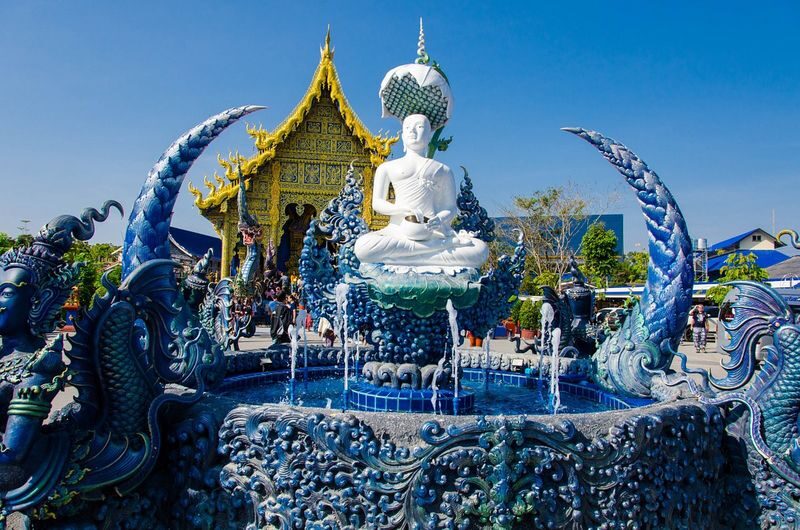 Chiang Rai White Black Blue Temple Full Day Tour from Chiang Mai - The long road from Chiang Mai
