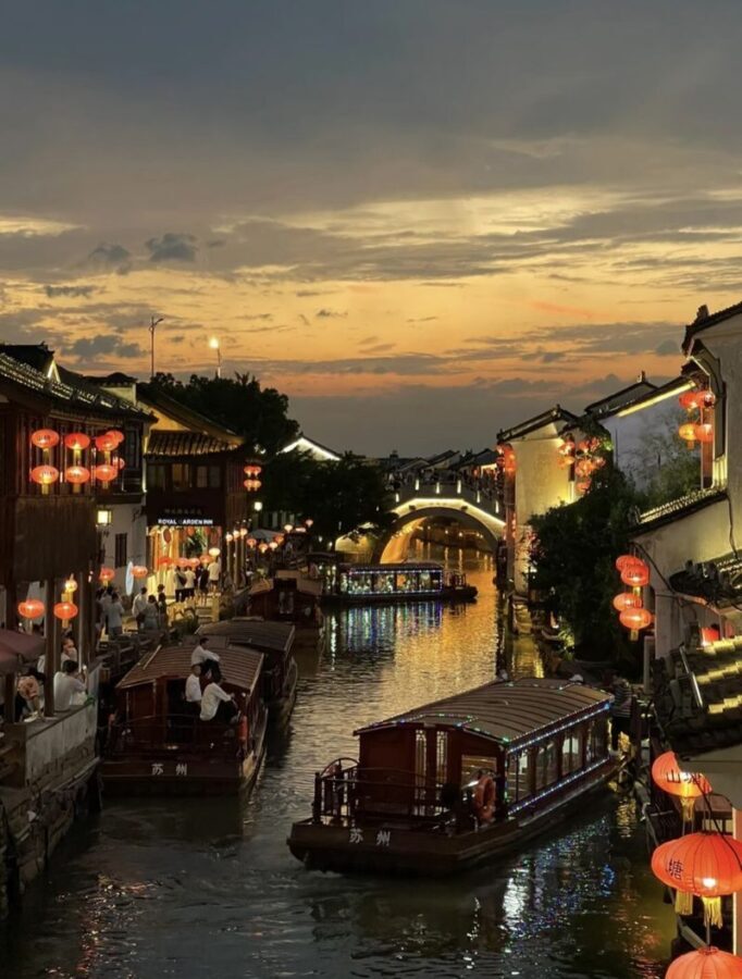 China Railway Tour: Shanghai Round-trip Suzhou One-Day Classic Route - Pingjiang Road: canals, old houses and snack stops
