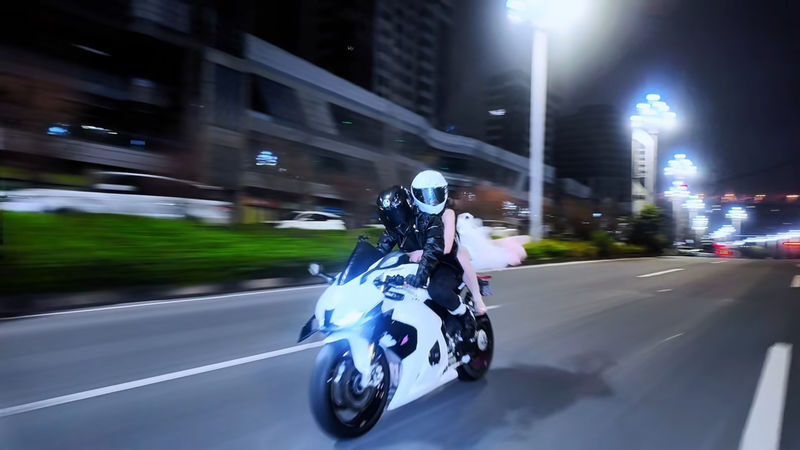 Chongqing Trendding Motorbike Video Shooting Experience - From Xiahaoli to the Nanbin Road night views