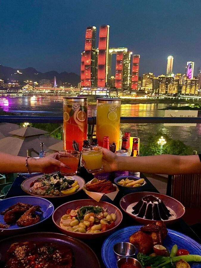 Chongqing Wulong 5-day, 4-night semi-independent tour for a refined group of 8 people - Day 1: A transfer, then a free evening