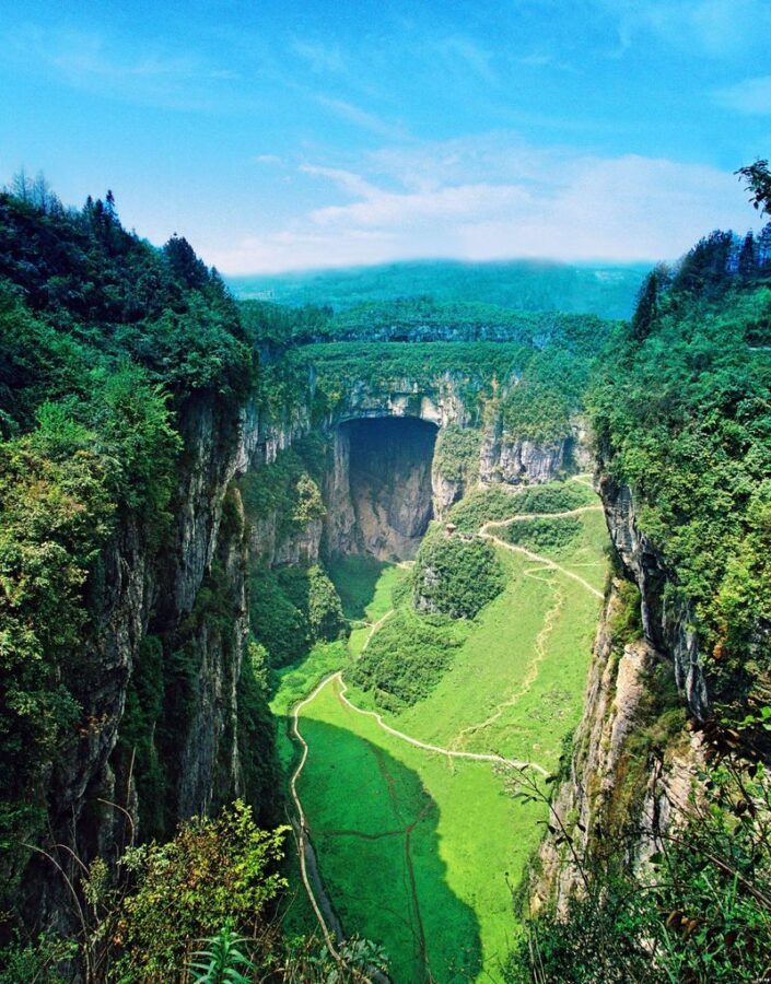 Chongqing Wulong Karst 2-Day Guided Tour including Boat Trip - Walking into Longshuixia Ground Crack