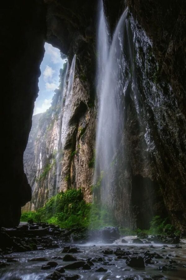 Chongqing Wulong Tiankeng Three Bridges and Longshui Gorge Seam Private Day Tour - Seeing the Three Natural Bridges