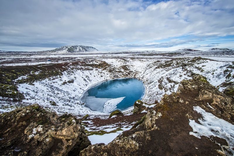 Classic Iceland Golden Circle Day Tour - Kerið Crater Lake National Park & Great Geysir Golden Falls (Chinese option available) - Gullfoss, where glacial water drops twice