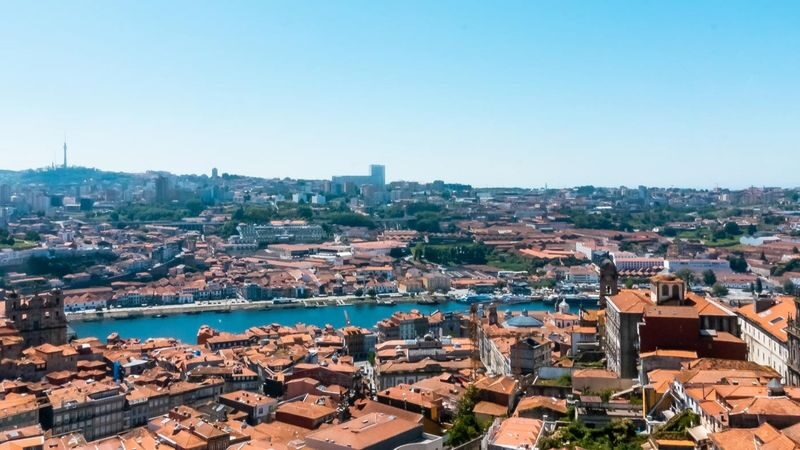 Clerigos Tower ticket in Porto - See the collections before or after the climb