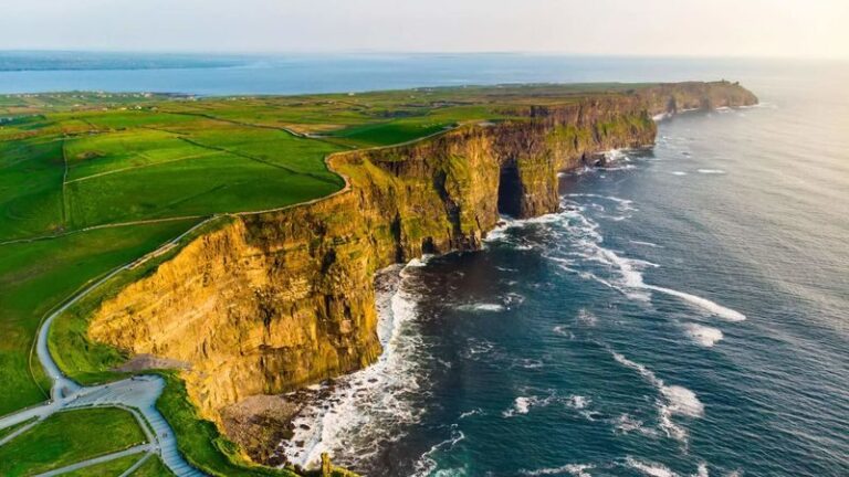 Cliffs of Moher and Burren Day Trip, Including Dunguaire Castle, Ail - Aillwee Cave: choose an underground tour or a café break