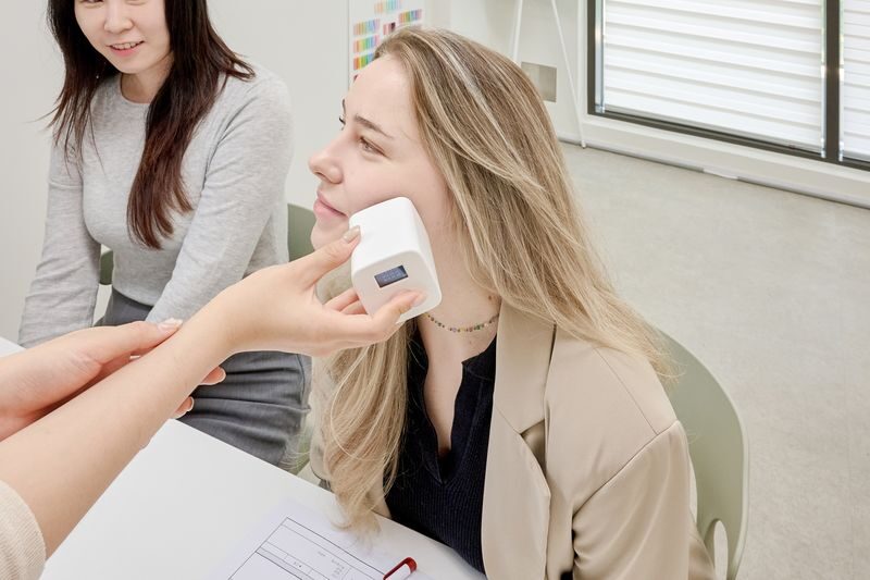 COCORY: Personal Color & Body Analysis, Makeup in Seoul - Turn a color result into makeup and wardrobe choices