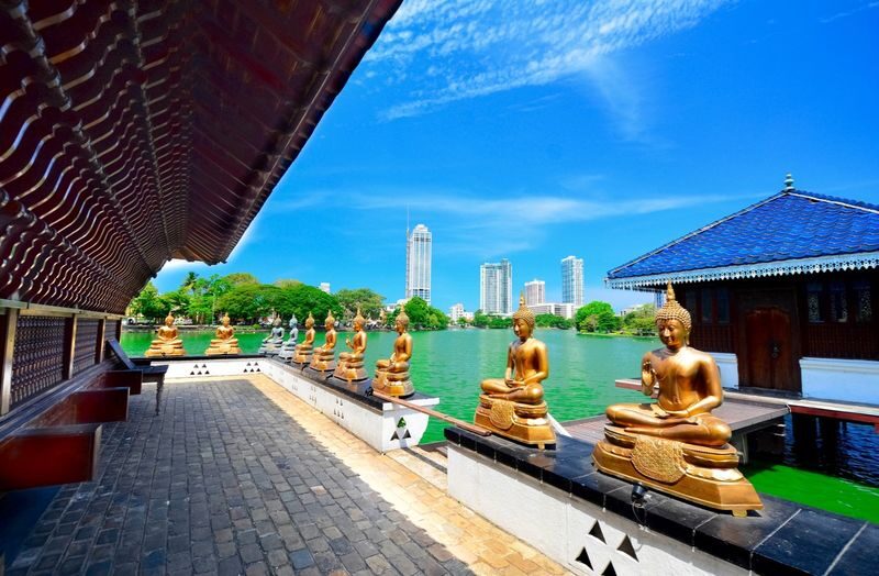 Colombo Half-Day Private City Highlights Tour - Galle Face and the old parliament