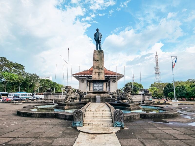 Colombo Night City Highlights Private Tour - What the private format means for you
