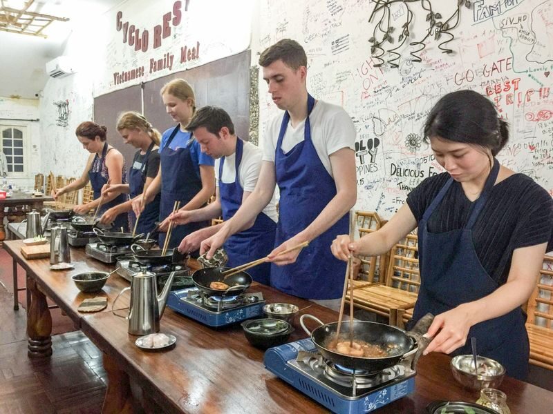 Cooking Class with Cyclo Experience in Saigon - Ben Thanh Market, with a guide to the ingredients