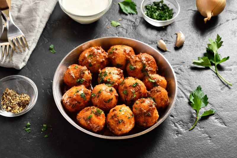 Cooking Secrets of Pune: Authentic Classes & Meal with a Chef Family - What you do in the kitchen