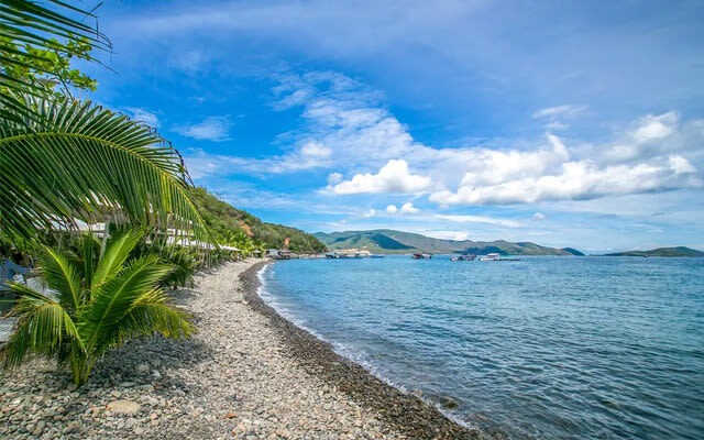 Coral Reef, Fishing Village, and Tranh Beach Tour from Nha Trang - Coral Reef: bring modest expectations and a mask