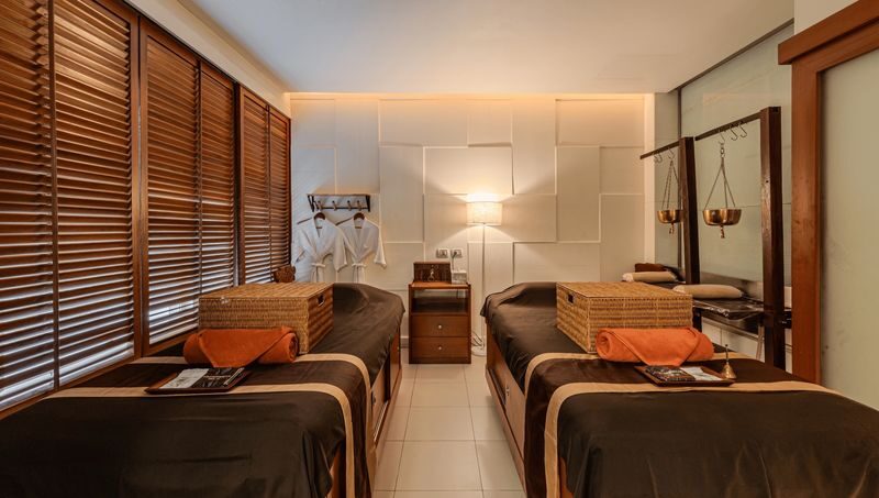 CORAN Boutique Spa - Authentic Ayurveda Massage, Asok BTS Bangkok - From hotel lobby to treatment room
