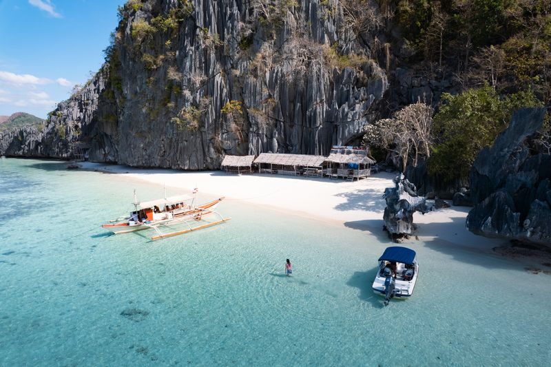 Coron Island Hopping Speedboat Tour - Starting early, and why the clock matters