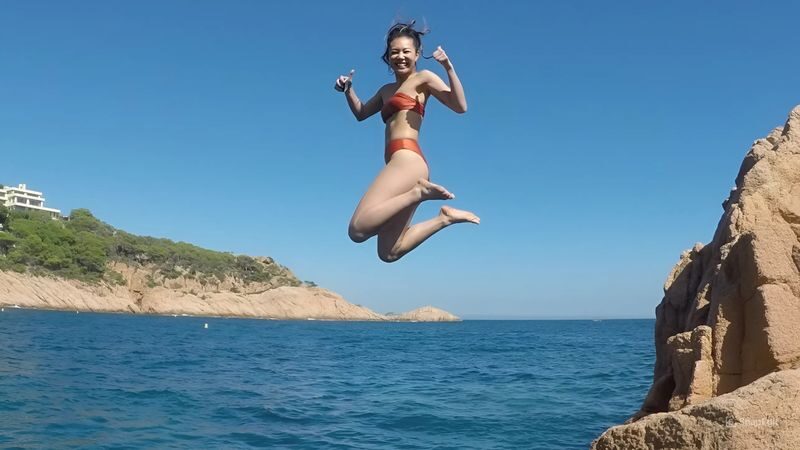 Costa Brava Full-Day Kayaking & Snorkeling Tour from Barcelona - Snorkeling, fish and a chance encounter