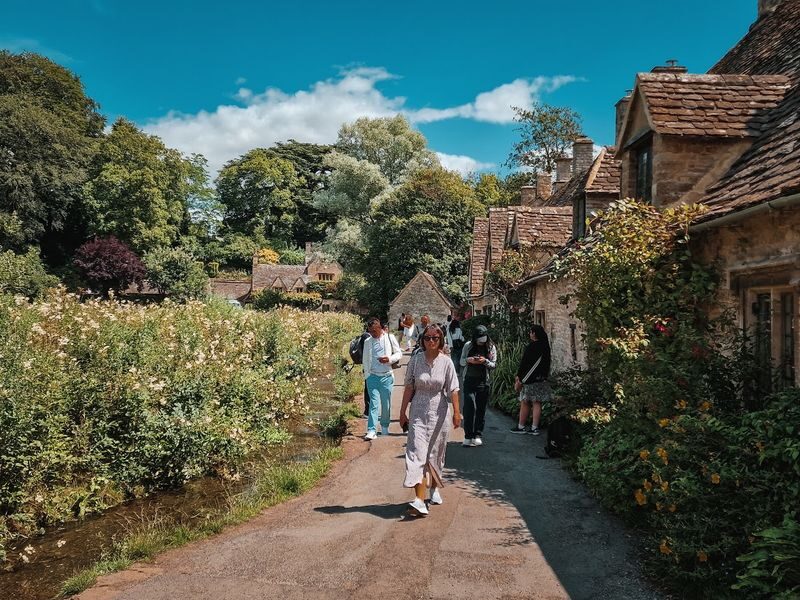 Cotswolds Countryside Day Tour - Bibury: make time for Arlington Row