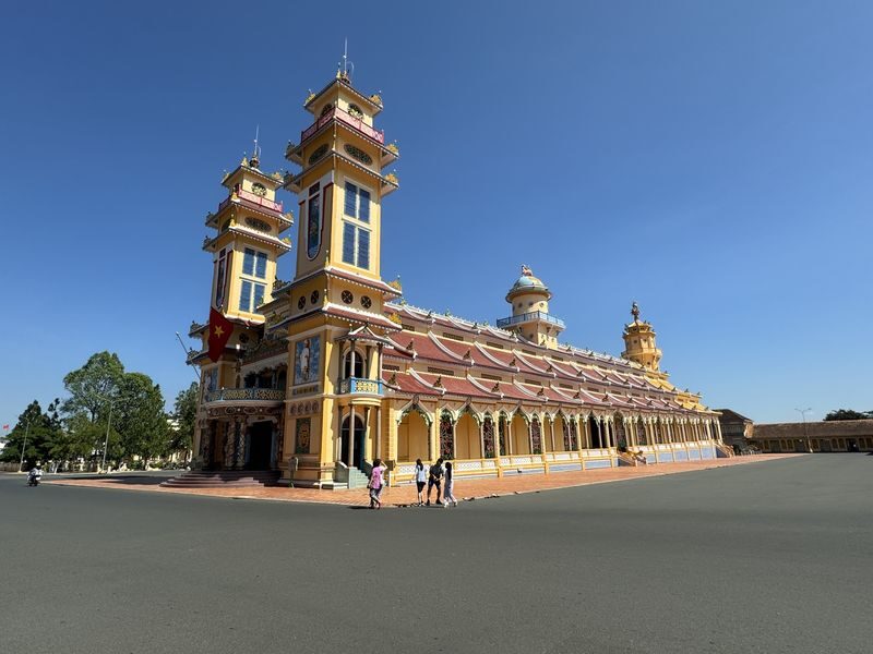 Cu Chi Tunnels, Cao Dai & Black Virgin Mountain Day Tour from HCM - Black Virgin Mountain: the cable car is the highlight, but budget extra