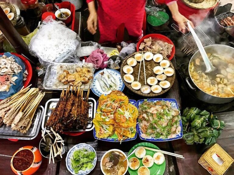 Culinary Night Cyclo Tour in Hue - Banh khoai adds crunch and richness