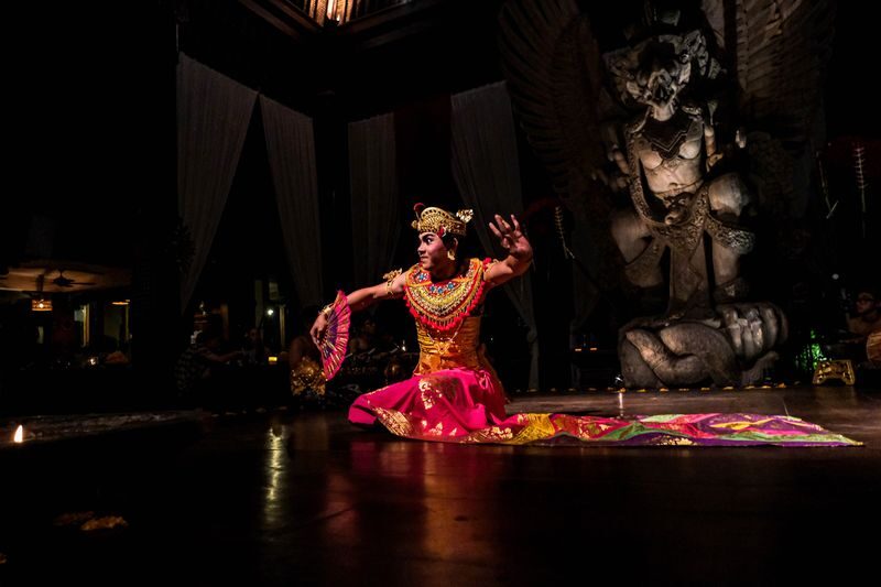 Cultural Dining Experience & Cocktail Class at Hotel Tugu Canggu - Dinner, service, and the set-menu question