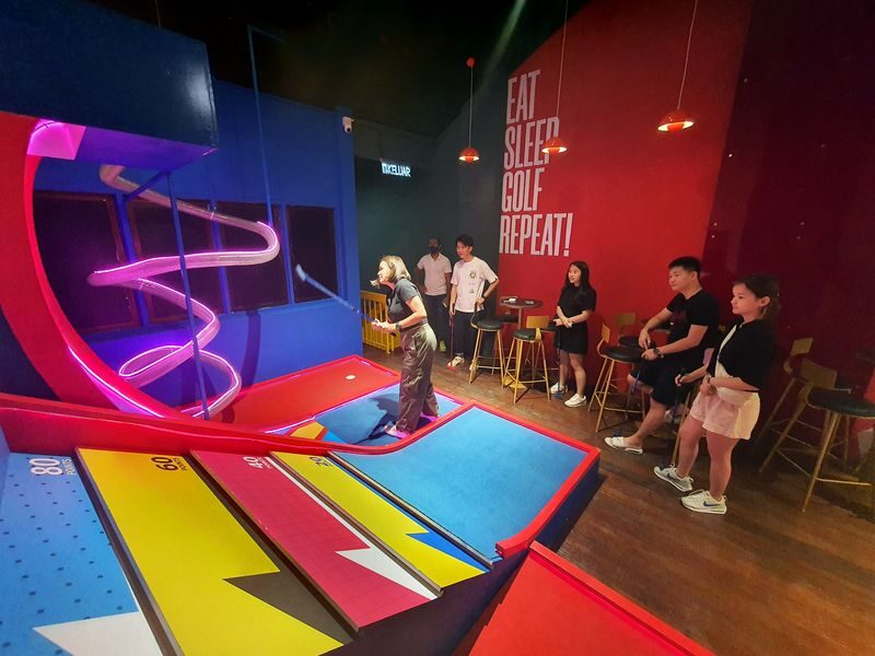 D8 Mini Golf Cafe Ticket - What your visit looks like, from check-in to the last putt
