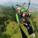 Da Lat Paragliding from Lang Biang Mountain - The safety briefing before takeoff