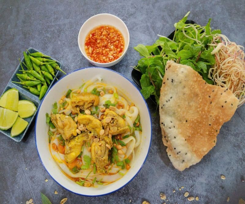 Da Nang Food Walking Tour By Private - Rice cakes and small plates introduce central Vietnamese cooking