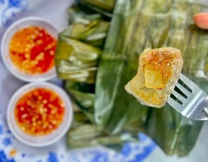 Da Nang Michelin Street Foods & Craft Beer Tasting Private Motorbike Tour - Local eateries are the point