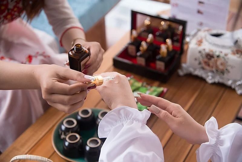 Dahan Spa Experience in Da Nang (Free roundtrip transfer) - Arrival, welcome drink, and treatment-room details