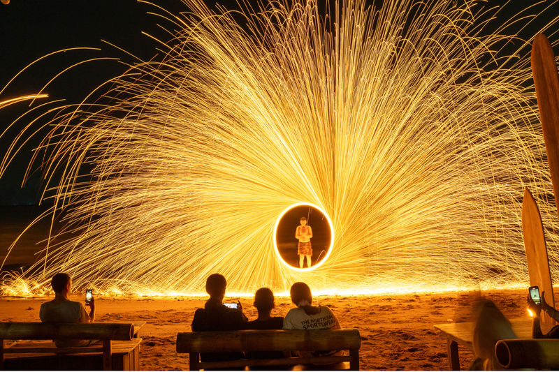 DAM Beach FIRESHOW PATTAYA - Getting there and choosing when to arrive
