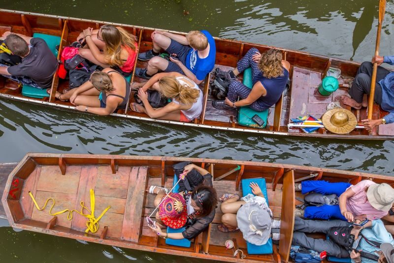 Damnoen Saduak & Maeklong Railway Market Guided Day Tour - A stop at the coconut sugar house