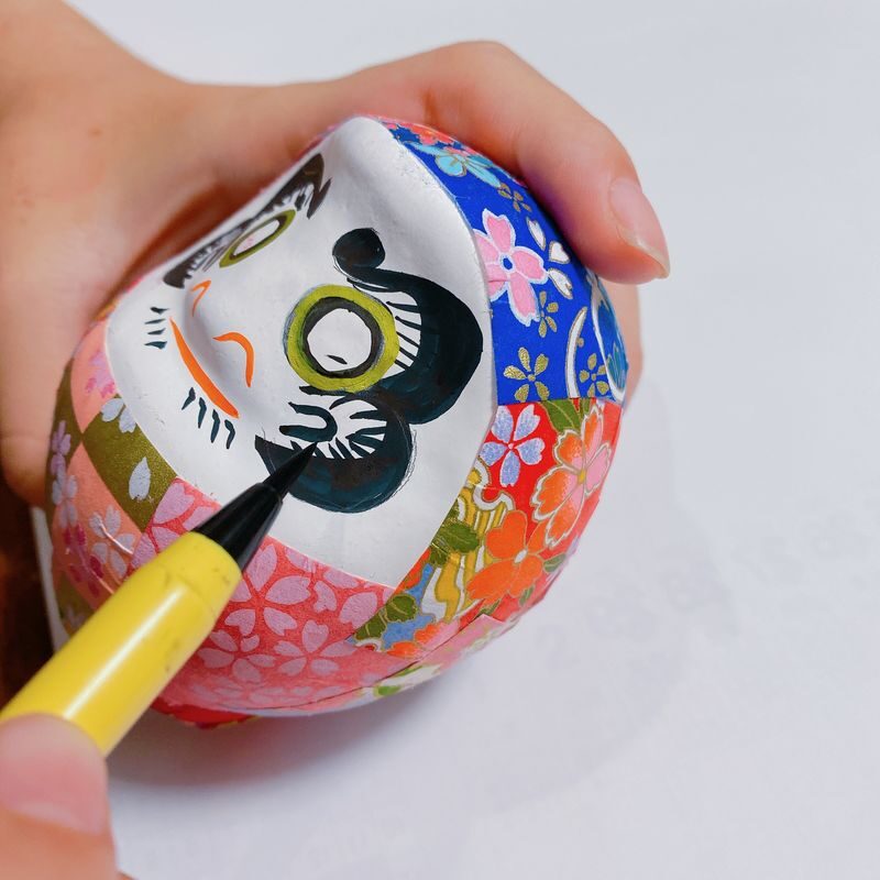 Daruma Workshop by Making your Own Japanese Souvenir in Shinjuku - A patient teacher makes a difference